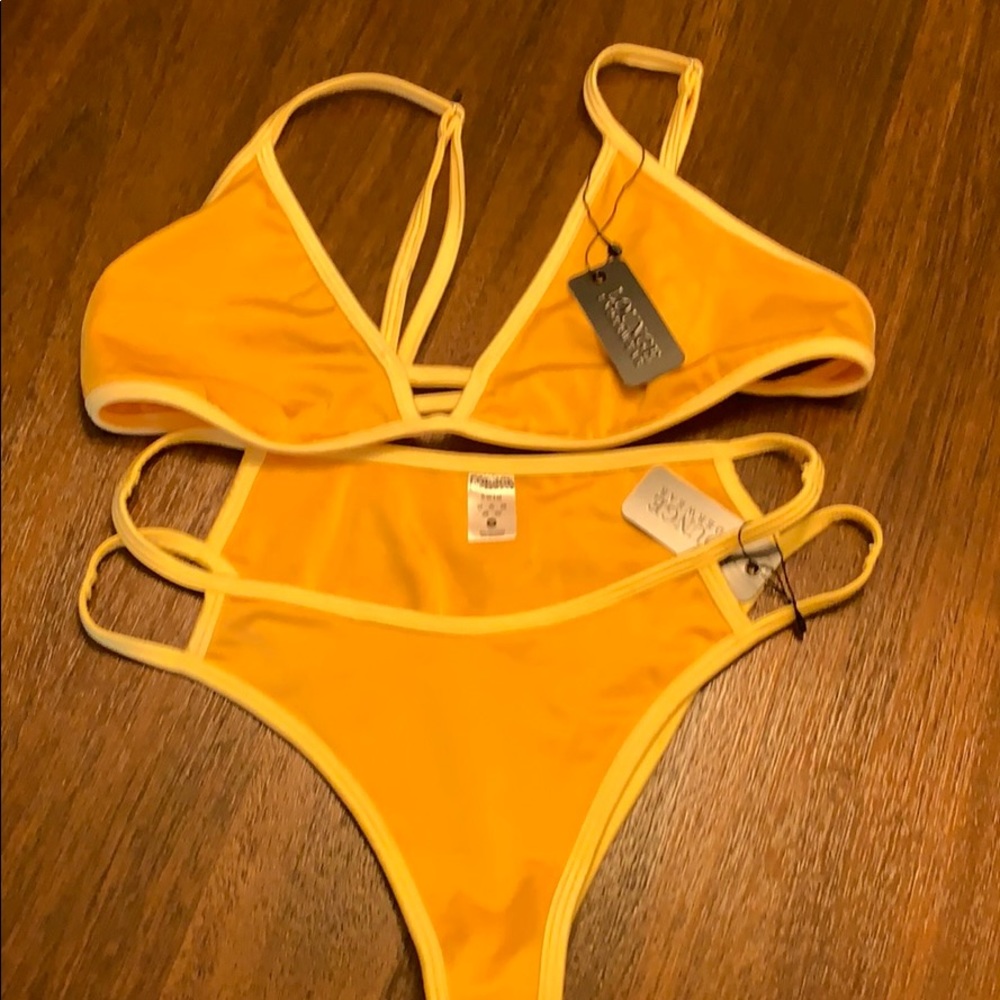 Baiting suit